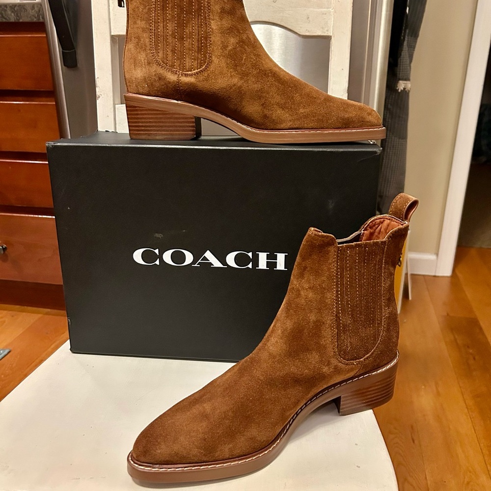 Coach Bowery Ankle Booties, Cognac suede, 11 B
